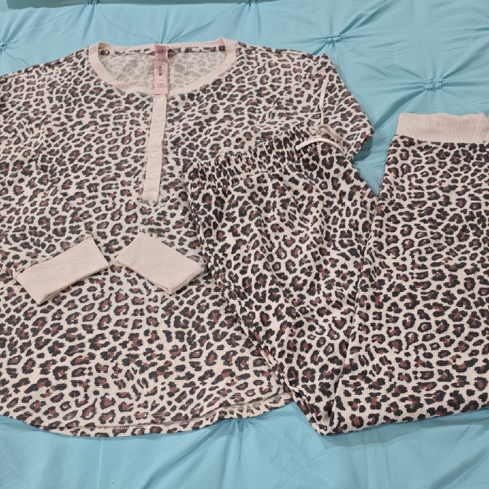 Victoria's Secret Pink and Black Leopard Print Pajama Set